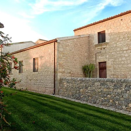Agriturismobugilfezza Di Tgesd Modica Exterior photo